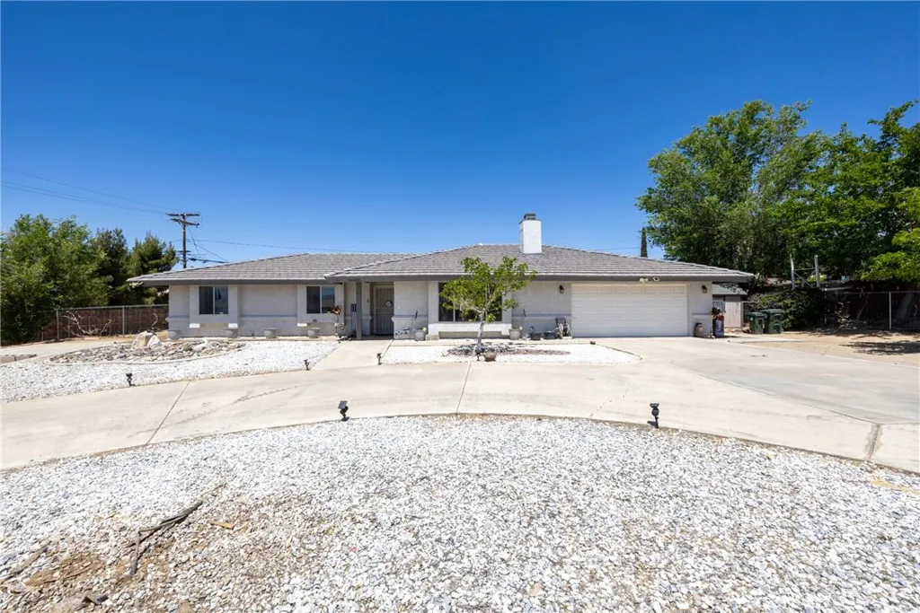 Apple Valley, CA 92307