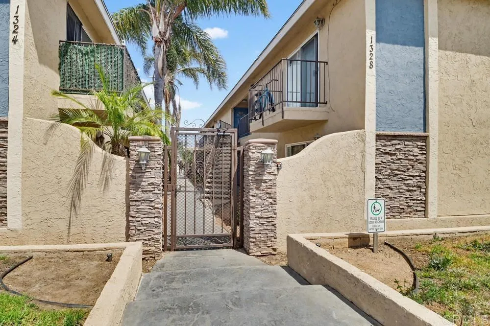 https://cdn.realtyfeed.com/cdn/127/306688333/f23028aae45ddc7baf733a03c52a4a56.webp