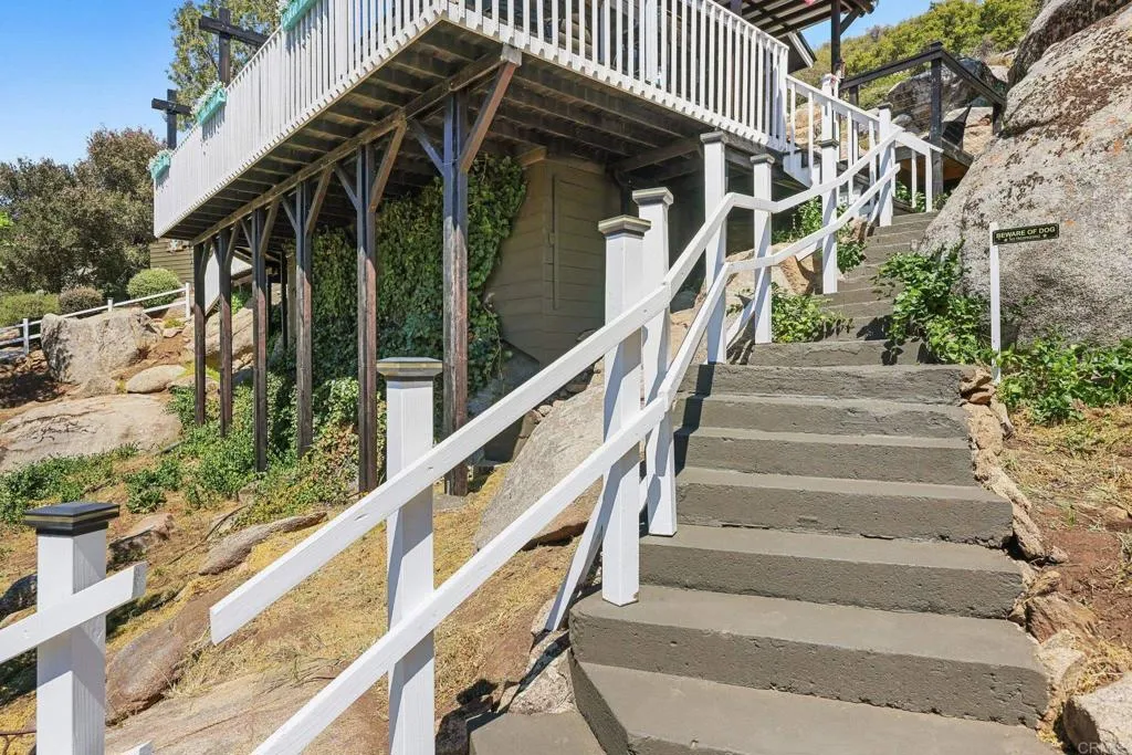https://cdn.realtyfeed.com/cdn/127/306688334/2bb14429be0f2bb3e004b95bb9f35cff.webp