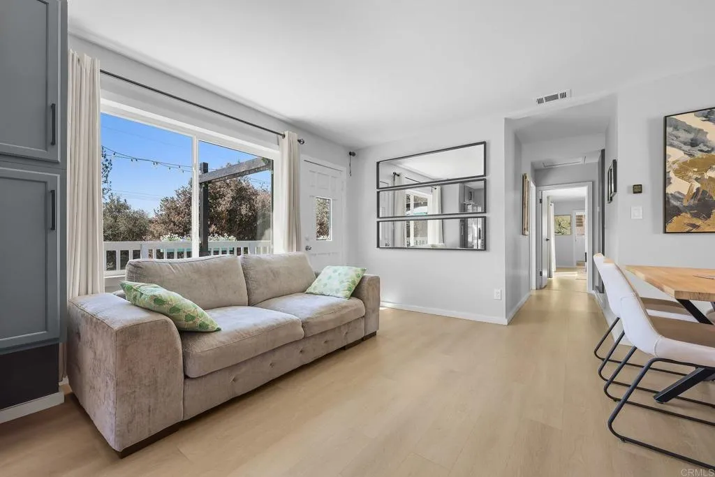 https://cdn.realtyfeed.com/cdn/127/306688334/306301f9ee1b625cb4a4ff424d54b79d.webp