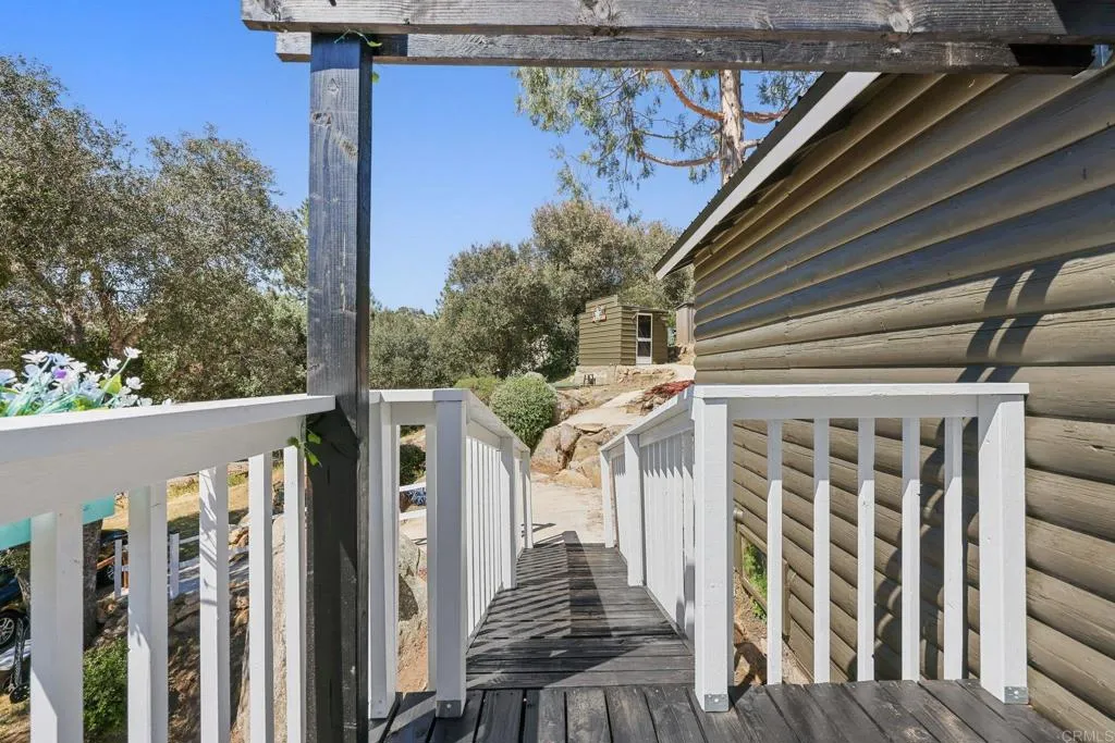 https://cdn.realtyfeed.com/cdn/127/306688334/46bf3aa7b061432c6f6ff0521fb7c269.webp