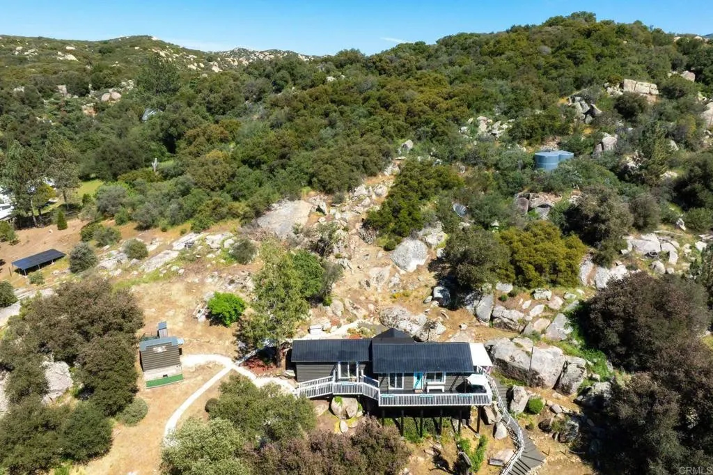 https://cdn.realtyfeed.com/cdn/127/306688334/77bf2676722bd2af9c445b21d34c03a0.webp