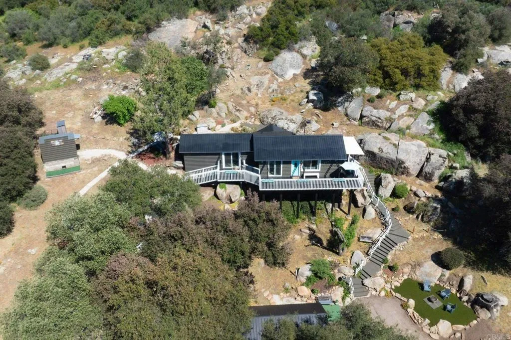 https://cdn.realtyfeed.com/cdn/127/306688334/7db5857659473135d8c68dee23954fe8.webp