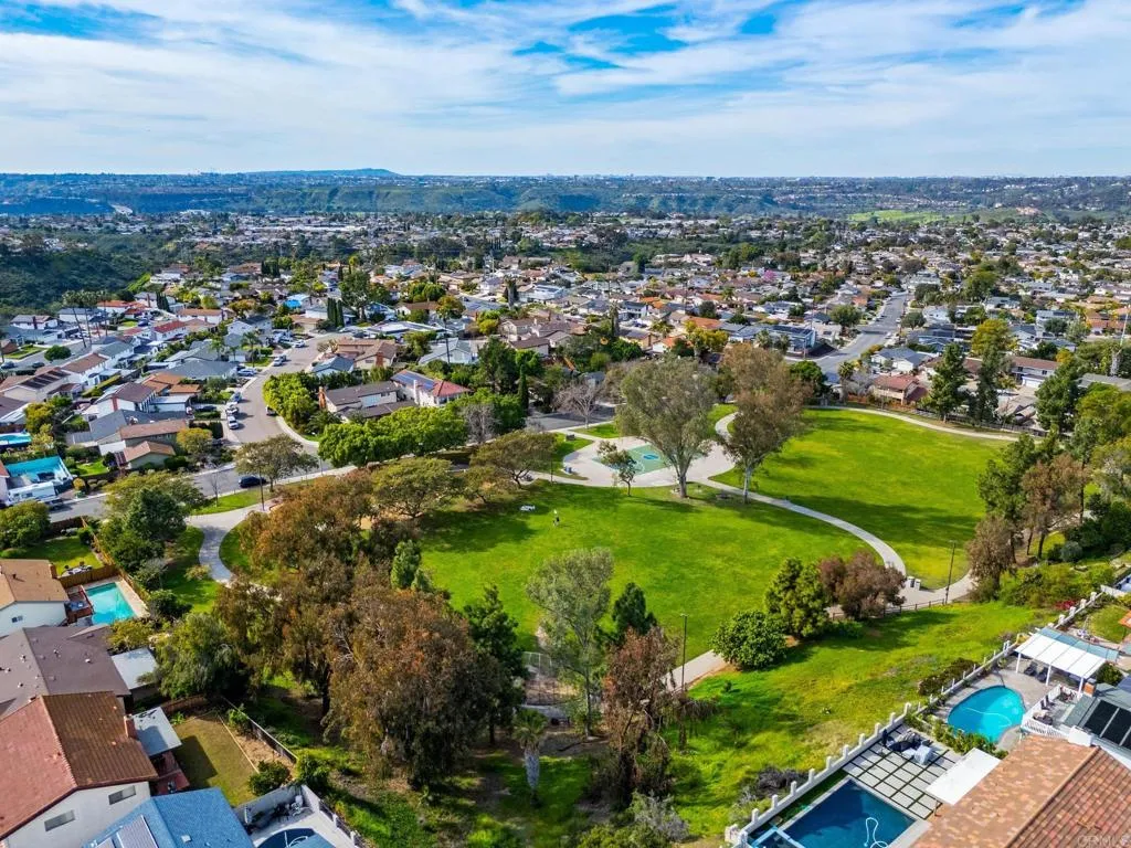 https://cdn.realtyfeed.com/cdn/127/306688368/2ed2c549a0175b38a7001f35a48ac612.webp