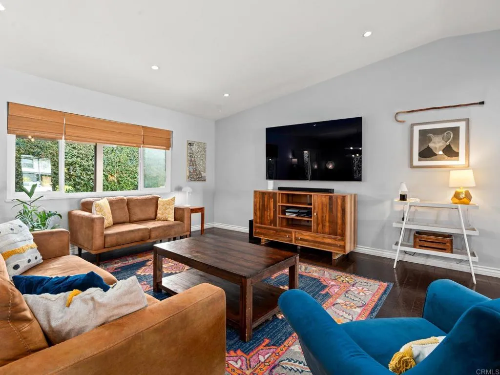 https://cdn.realtyfeed.com/cdn/127/306688368/8536d87a41f413a6c6a5098c6b482bf1.webp