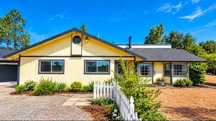 Oakhurst, CA 93644