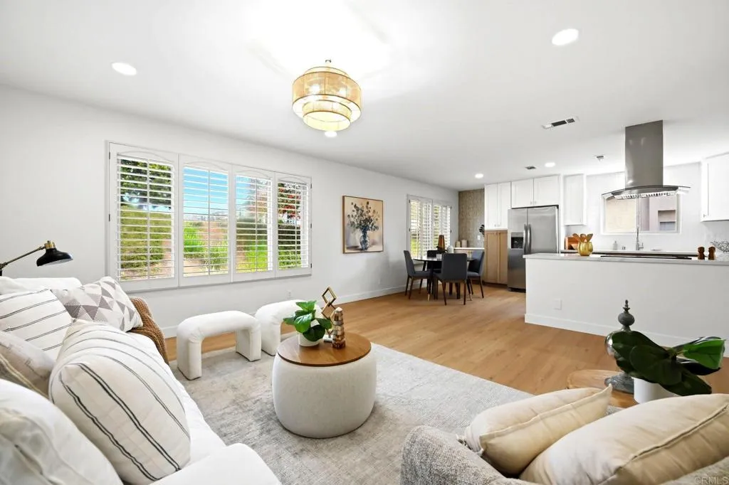 https://cdn.realtyfeed.com/cdn/127/306688466/0ab75c78c4f9fcdada51bb7aed75cee7.webp