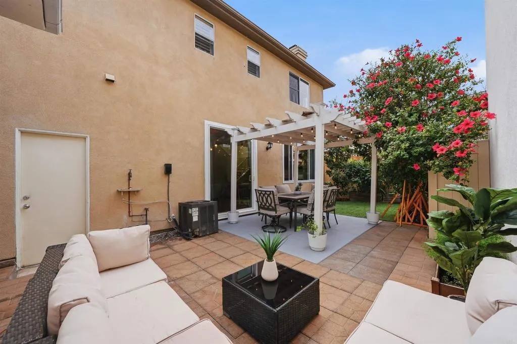 https://cdn.realtyfeed.com/cdn/127/306688501/24491fdcf9aef4d1b98f3c114765dd78.webp