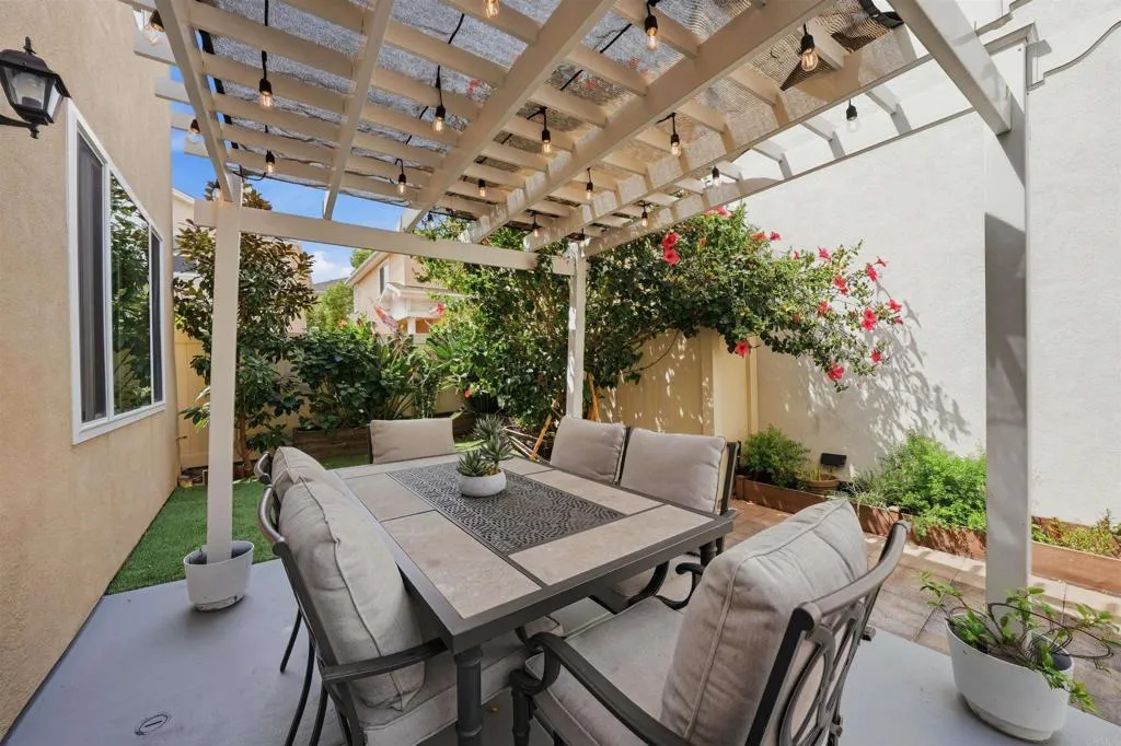 https://cdn.realtyfeed.com/cdn/127/306688501/9a957b6b057c0224ca86647e5068b270.webp
