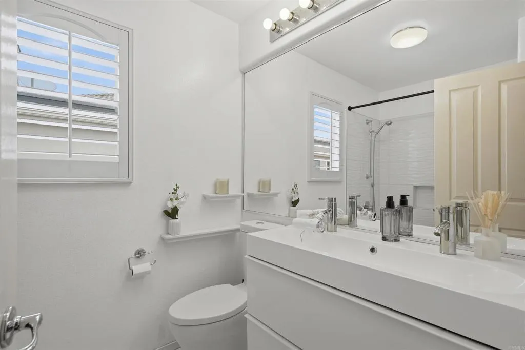https://cdn.realtyfeed.com/cdn/127/306688501/aa05af4c0cf5cea25a637ff4b414999a.webp