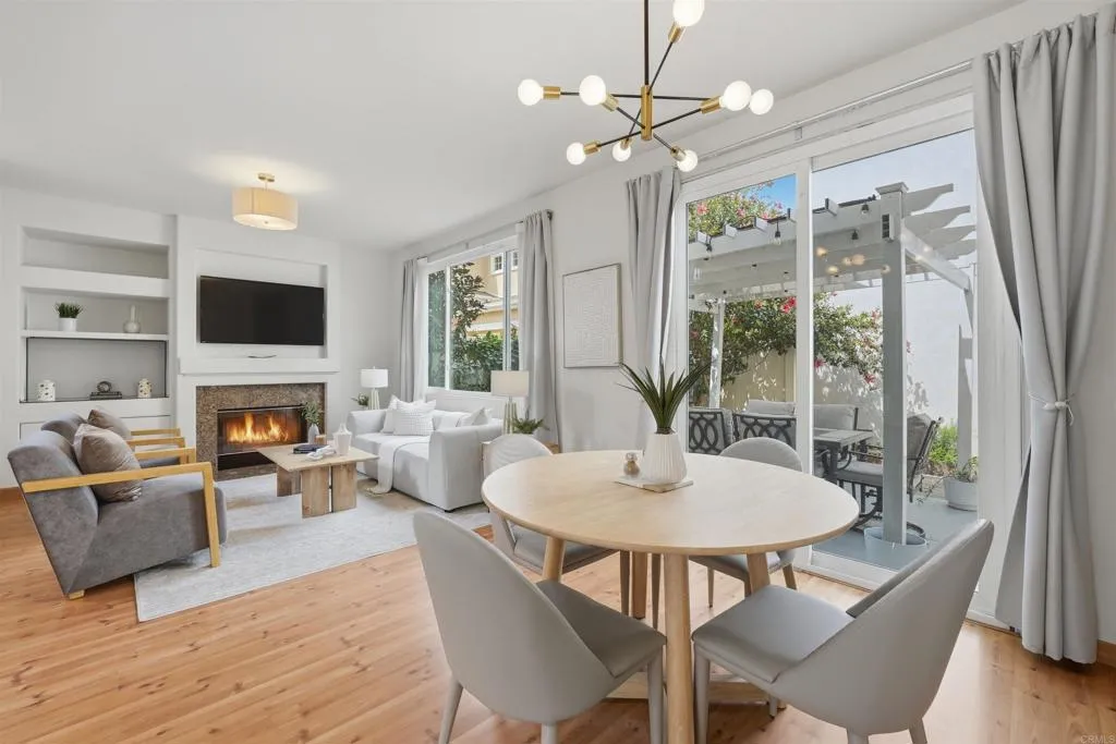 https://cdn.realtyfeed.com/cdn/127/306688501/d61243a4507e13806ff983ddf1ba1153.webp
