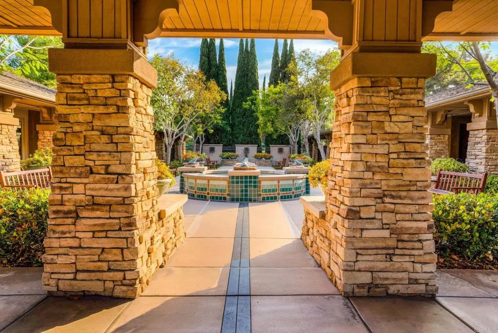 https://cdn.realtyfeed.com/cdn/127/306688501/e30f194367e5ccf283487ee1954d1c06.webp
