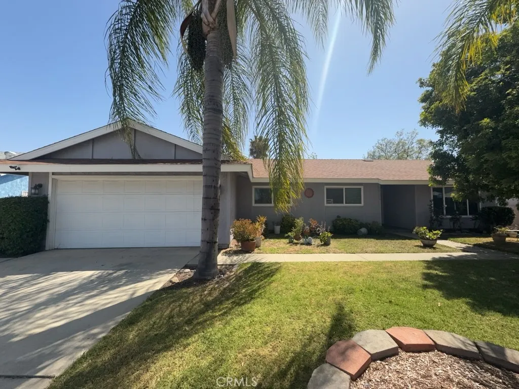 23186 Skylink, Canyon Lake, CA, 92587