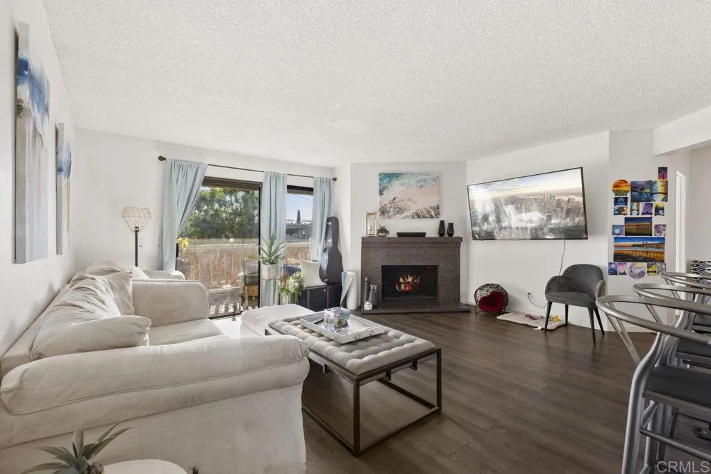 https://cdn.realtyfeed.com/cdn/127/306688546/5b8cec6e7ca4c95fca914f62555b0719.webp