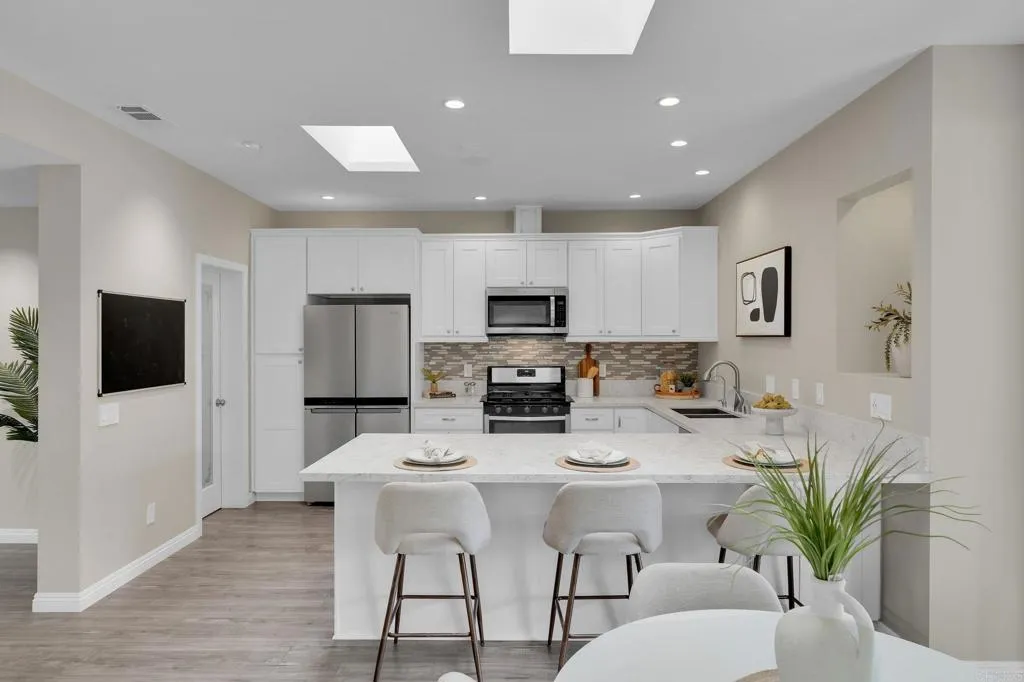 https://cdn.realtyfeed.com/cdn/127/306688548/07815ebc953f7312c7cacf84941cc16e.webp