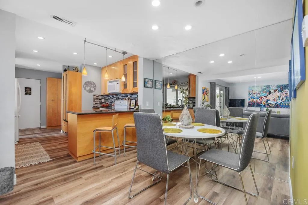 Photo #6: NDP2603461 Listing: Photo #6