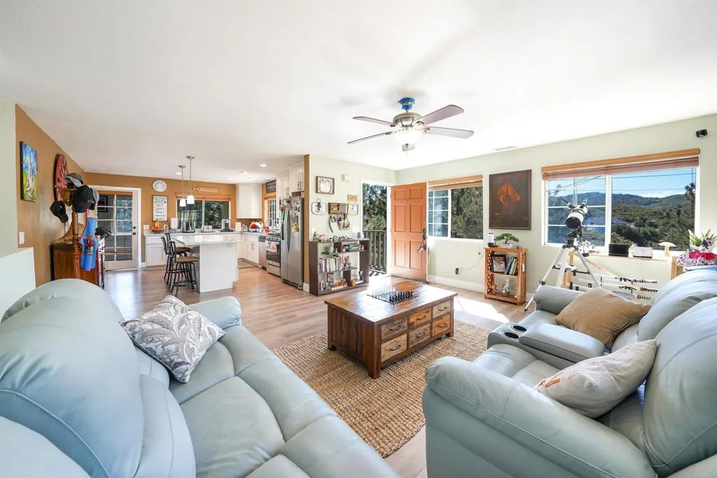 https://cdn.realtyfeed.com/cdn/127/306688568/1617eefc391e10f189b9c656a25fd253.webp