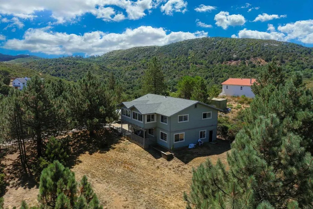 https://cdn.realtyfeed.com/cdn/127/306688568/6df75622d09396538ea0fc20c37c057b.webp