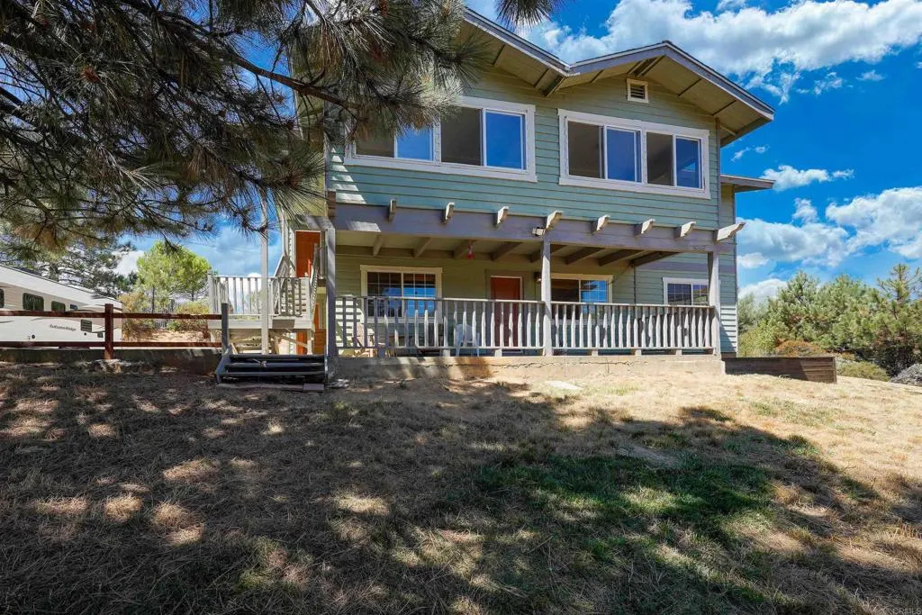 https://cdn.realtyfeed.com/cdn/127/306688568/ebdd69993ef085a676e13b0b7297c918.webp