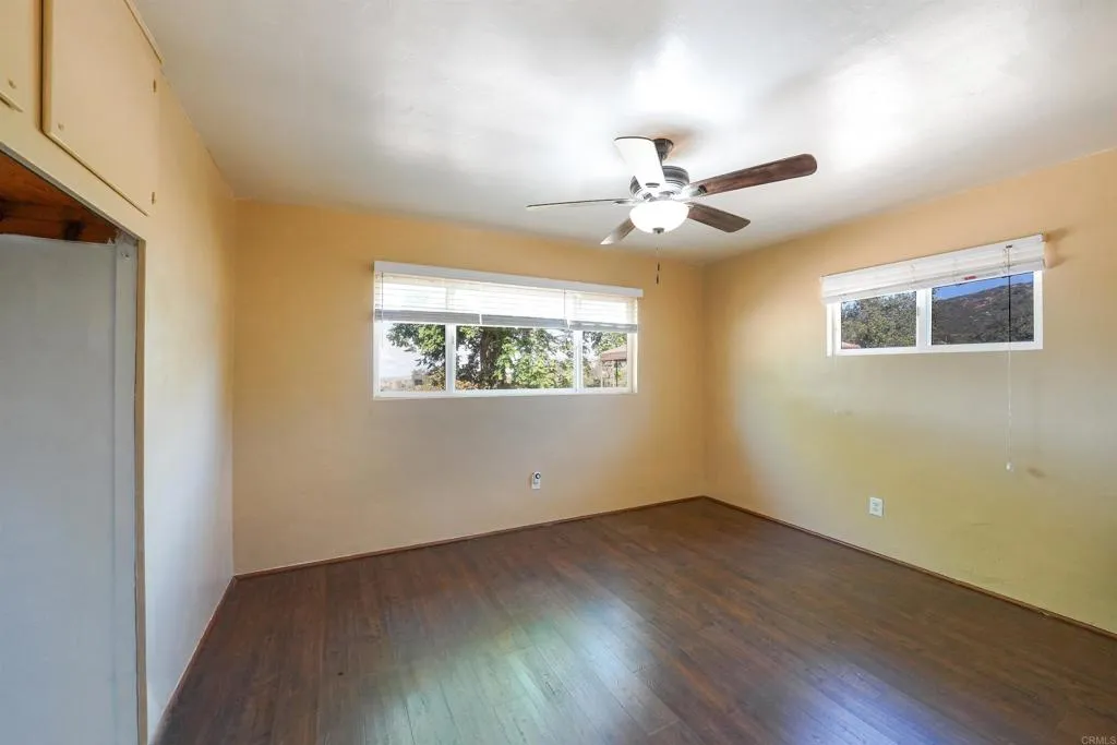 https://cdn.realtyfeed.com/cdn/127/306688574/01a2fb16388649a37c4215af053976b7.webp