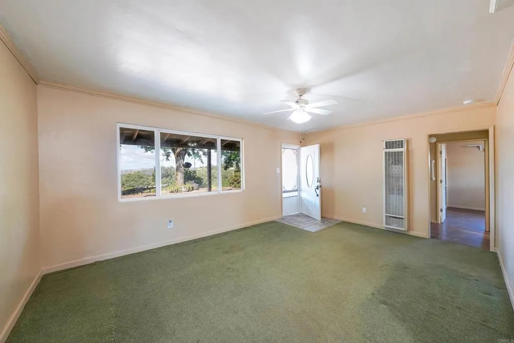 https://cdn.realtyfeed.com/cdn/127/306688574/a1b50aebccdc40af76a6a957416c75c5.webp