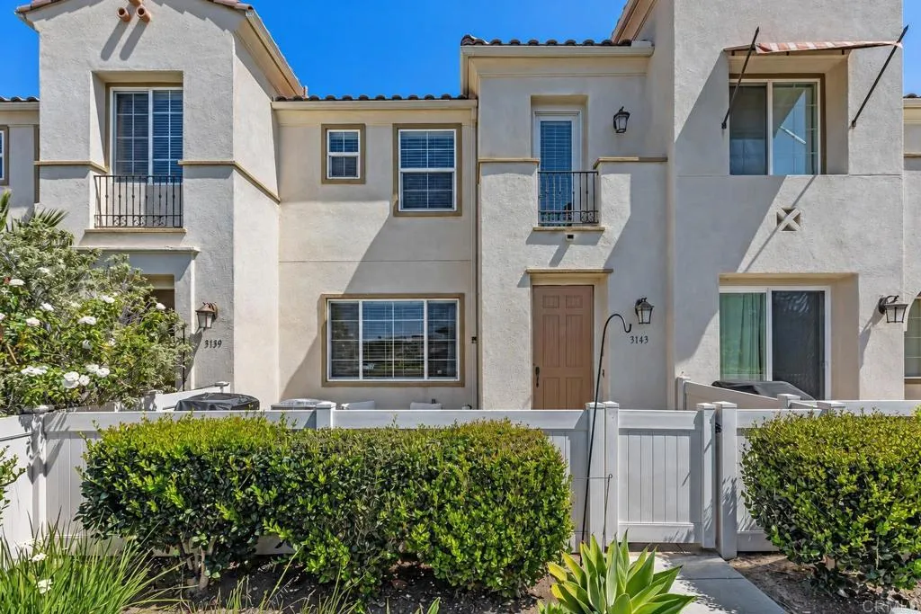 https://cdn.realtyfeed.com/cdn/127/306688576/0931ae3e95111c21efda1bfb23503319.webp