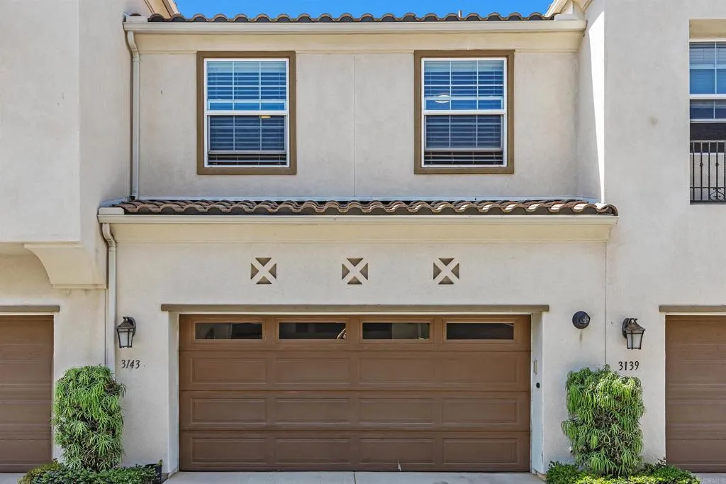 https://cdn.realtyfeed.com/cdn/127/306688576/09e2048e5bf98219ed90f0b7ede0e158.webp