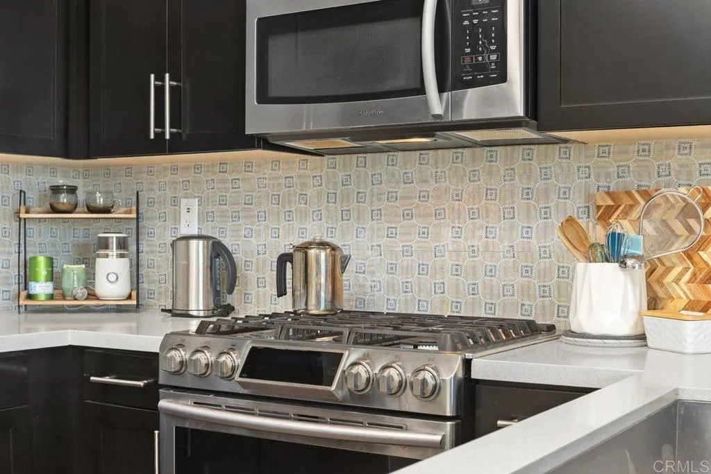 https://cdn.realtyfeed.com/cdn/127/306688576/70fcddbeead58d536cbdb330627939aa.webp
