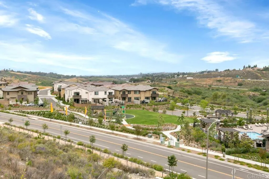 https://cdn.realtyfeed.com/cdn/127/306688576/738b3e91ae64f8344a4761a9ed400e3c.webp
