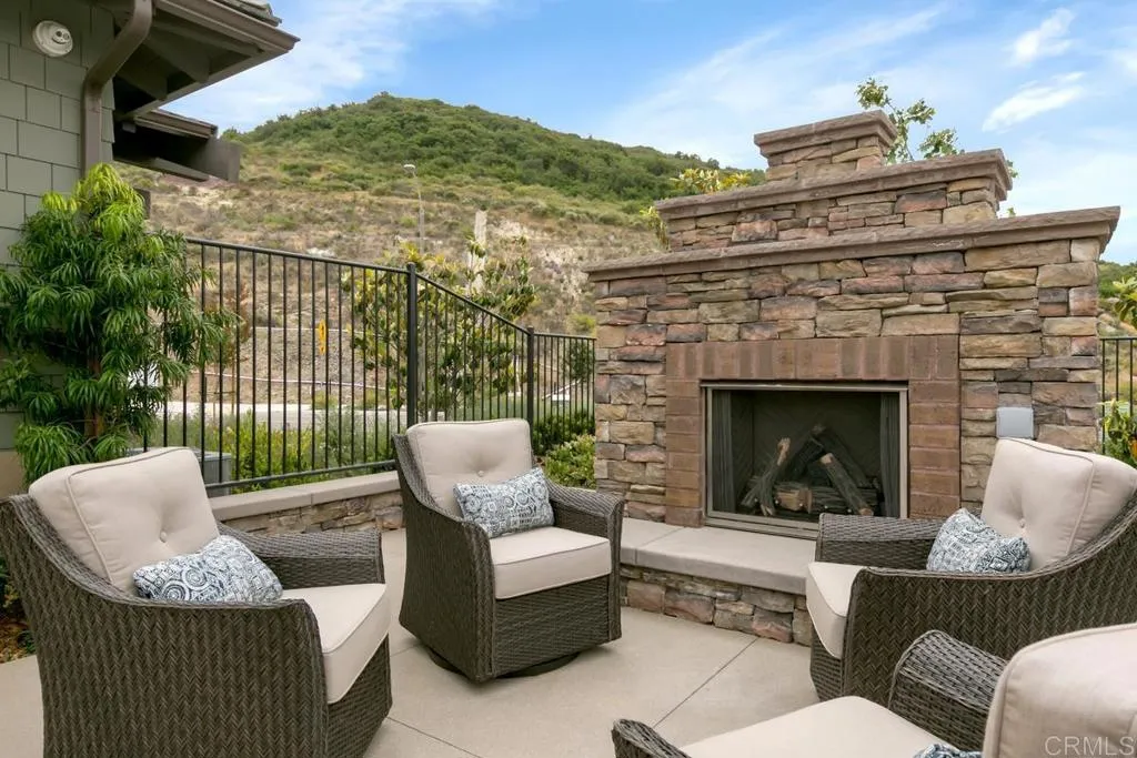 https://cdn.realtyfeed.com/cdn/127/306688576/b470a772170b12935377d71ab76f1d6e.webp