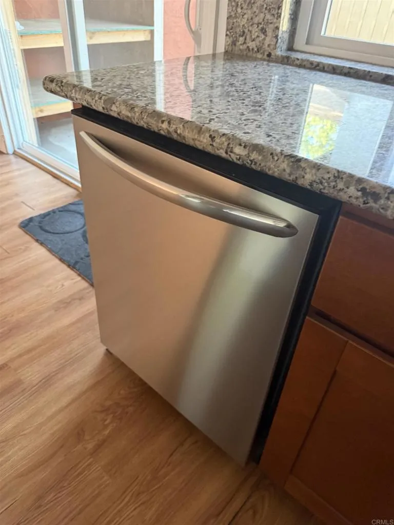 https://cdn.realtyfeed.com/cdn/127/306688585/230c581e67b1273f86d46aec714c7a9b.webp