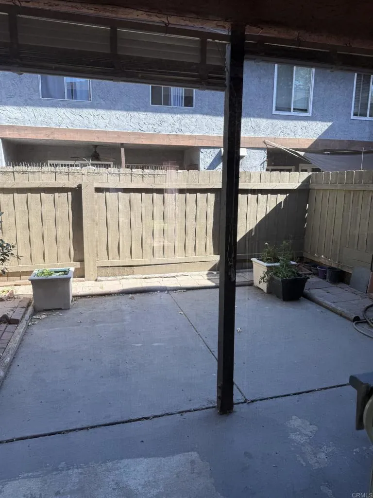 https://cdn.realtyfeed.com/cdn/127/306688585/82f6667276cdf8e6865a918d45b7ebce.webp