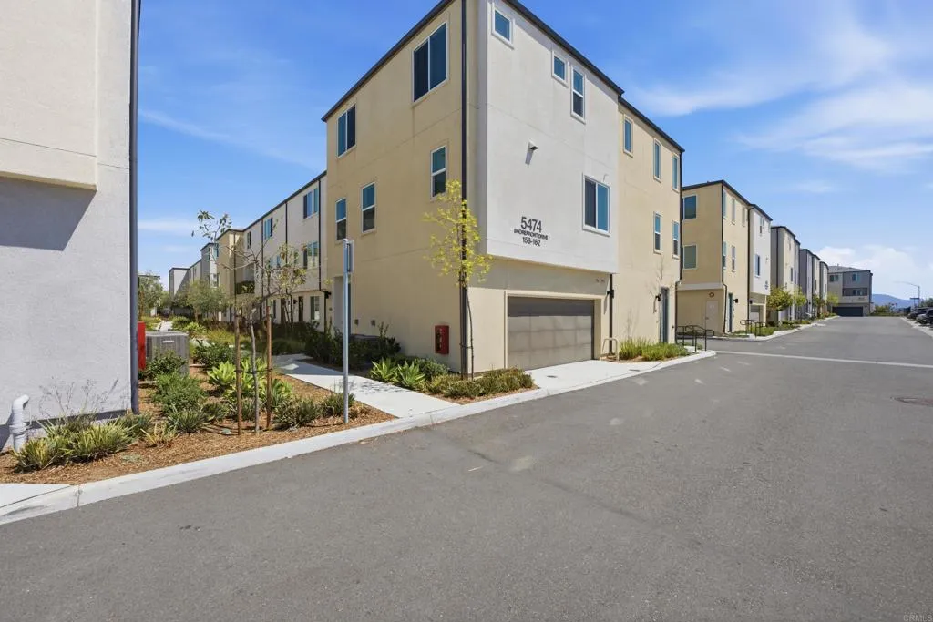 https://cdn.realtyfeed.com/cdn/127/306688615/78e484168b3490b10f3b91d4736cec15.webp