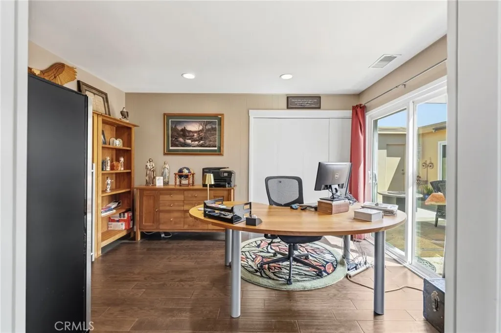 https://cdn.realtyfeed.com/cdn/127/306688629/4177611b4a1f3b1e615f34cca9770663.webp