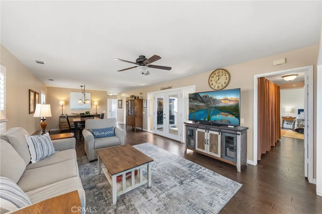 https://cdn.realtyfeed.com/cdn/127/306688629/50463d0b1b50d1f8936a3c455ed74996.webp