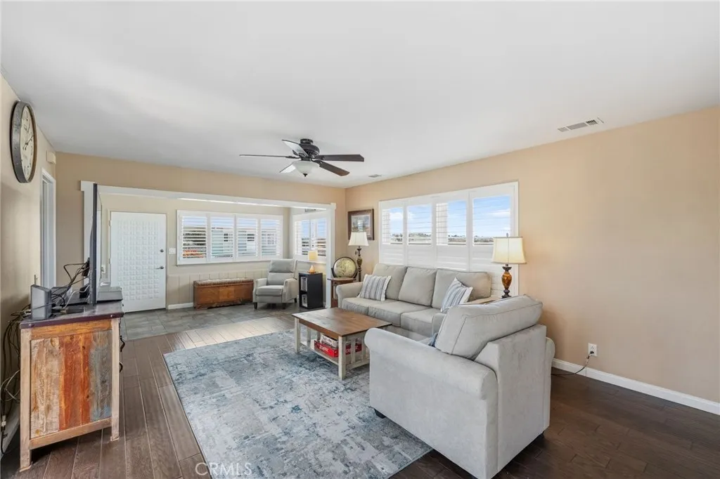https://cdn.realtyfeed.com/cdn/127/306688629/5e6e47216ae9ccc04ad6c82446b8a099.webp
