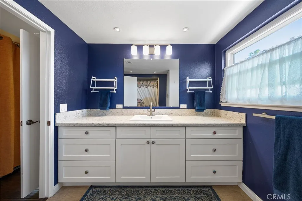https://cdn.realtyfeed.com/cdn/127/306688629/86037e26660a1af5c98b5d77855231d7.webp