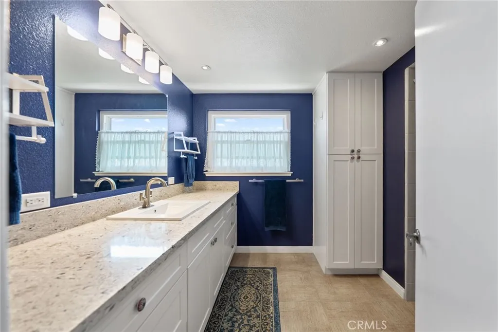 Photo #33: SW26076625 Listing: Photo #33