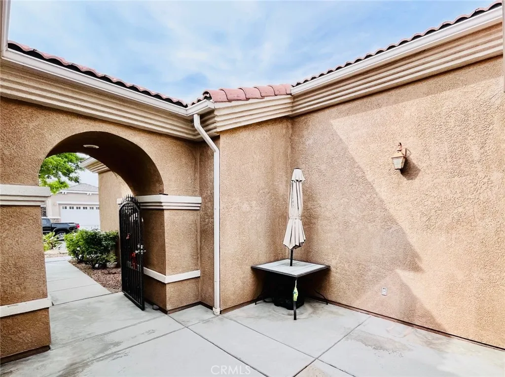 10485 Nobleton Rd., Apple Valley, CA 92308 - Photo 2 of 38, Apple Valley, CA