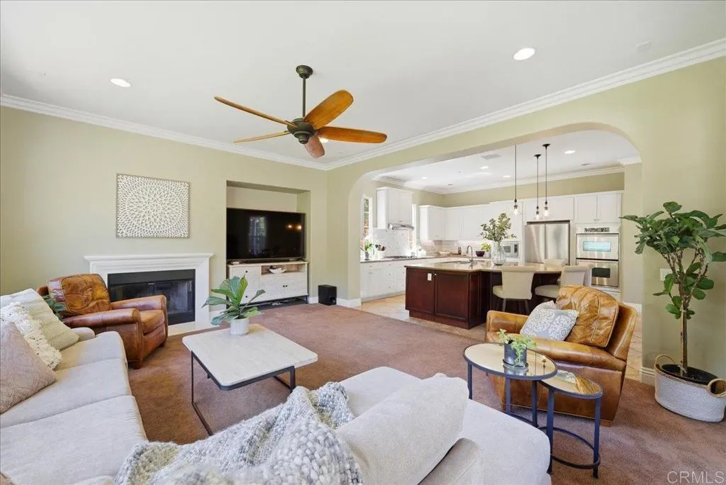 https://cdn.realtyfeed.com/cdn/127/306688639/0b0da6b5a569ef1818aa24414cab07d6.webp