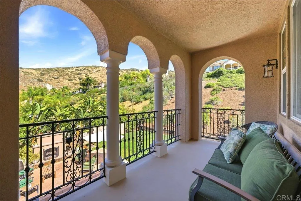 https://cdn.realtyfeed.com/cdn/127/306688639/240fd2a82fcea84b27d8937469bab074.webp