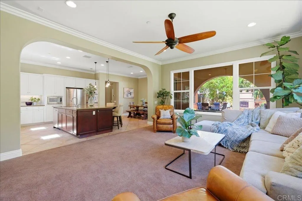 https://cdn.realtyfeed.com/cdn/127/306688639/3cc5834a1bc6703bc5477d32ee8a000b.webp