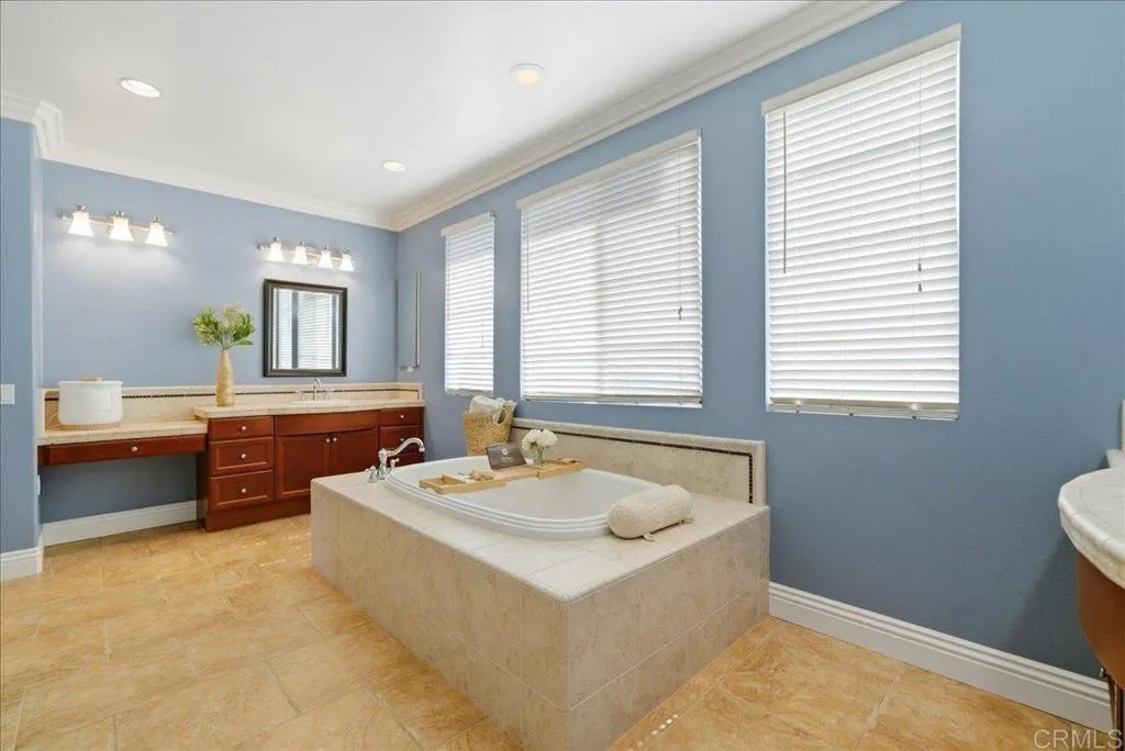https://cdn.realtyfeed.com/cdn/127/306688639/6b32139f762148c469894ccad734d5f5.webp