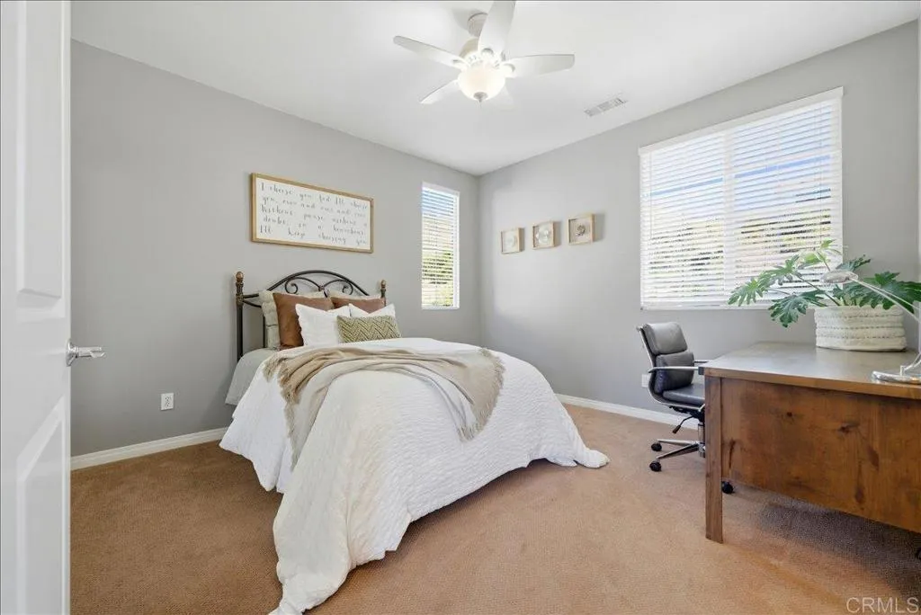 https://cdn.realtyfeed.com/cdn/127/306688639/82aa1610fc8ddf9ba0fb01c710c2b126.webp