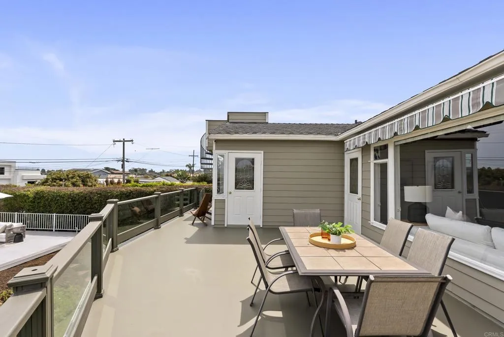 https://cdn.realtyfeed.com/cdn/127/306688643/20d1059d7caf8035228ef5d040407b00.webp