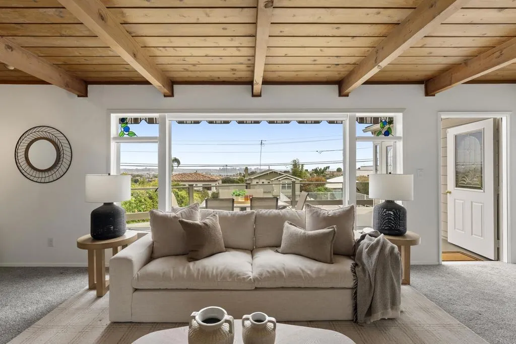 https://cdn.realtyfeed.com/cdn/127/306688643/787f93e580a4f23885b67f6b1661af50.webp