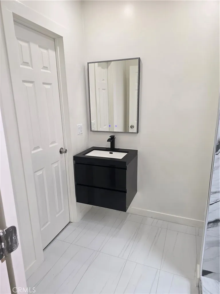 3020 1/2 W 12th Street, Los Angeles, CA, 90006