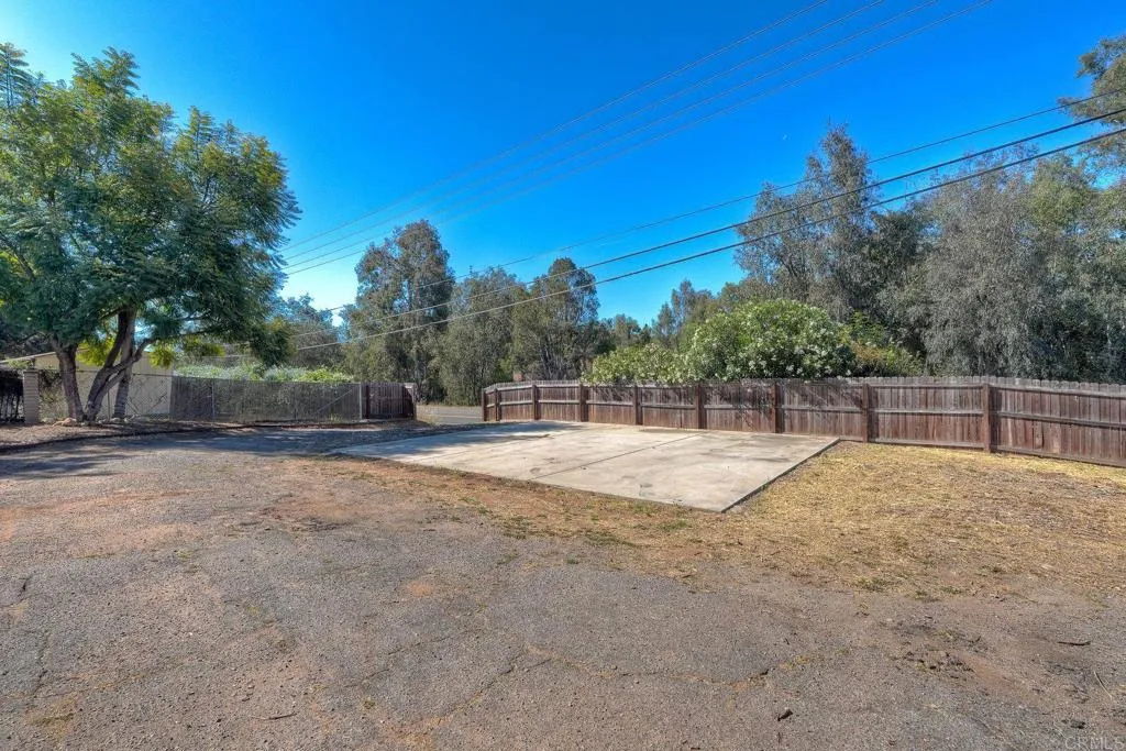 https://cdn.realtyfeed.com/cdn/127/306688704/3f3b370d05470140209d771b8629d8a1.webp