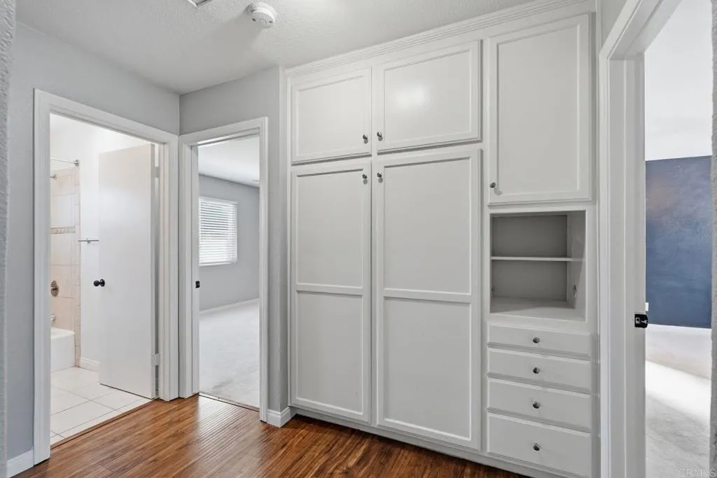 https://cdn.realtyfeed.com/cdn/127/306688704/59b3035e1c701b68f9d29df70213732d.webp