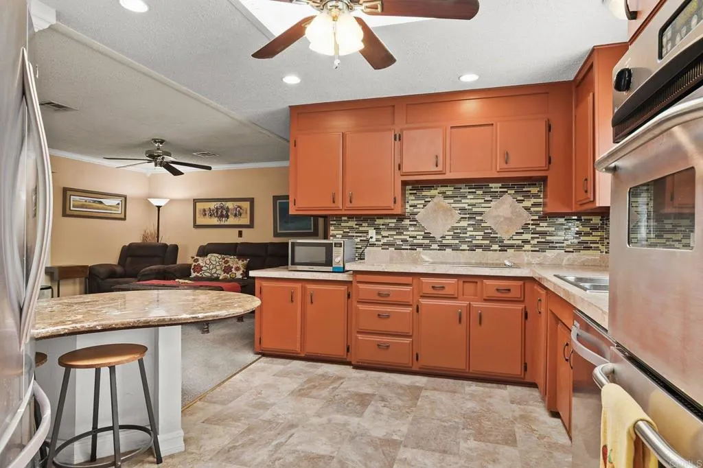 https://cdn.realtyfeed.com/cdn/127/306688818/34e795b192682c69d0b1326d17981327.webp